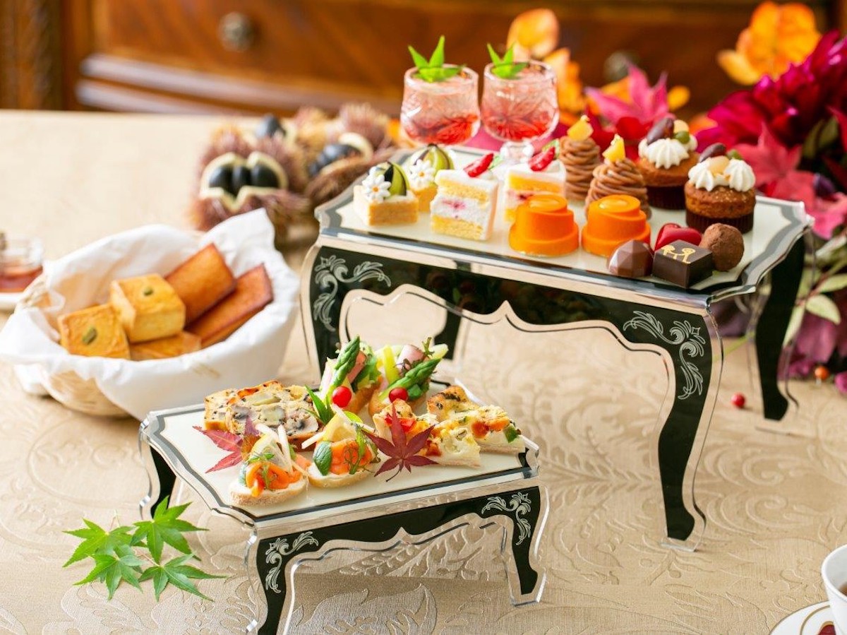 秋の味覚たっぷり！プリンセス気分で満喫できるアフタヌーンティー