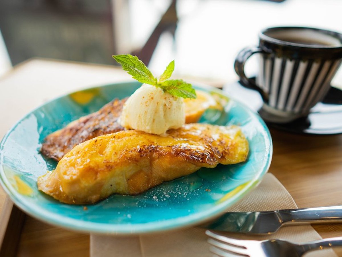 フレンチトースト＋ドリンク 800円（税別）