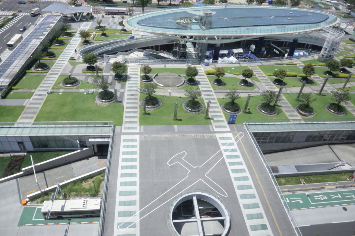 ジェームズ・ブライドル「ドローンの影」