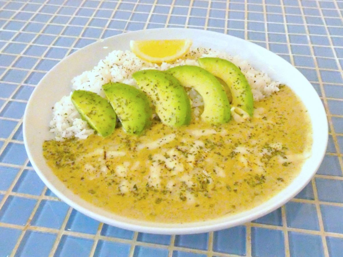 ORIENTAL ETHNIC CURRIES AVOCADO CHEESE（オリエンタルエスニックカレー アボカドチーズ）1100円（税込）