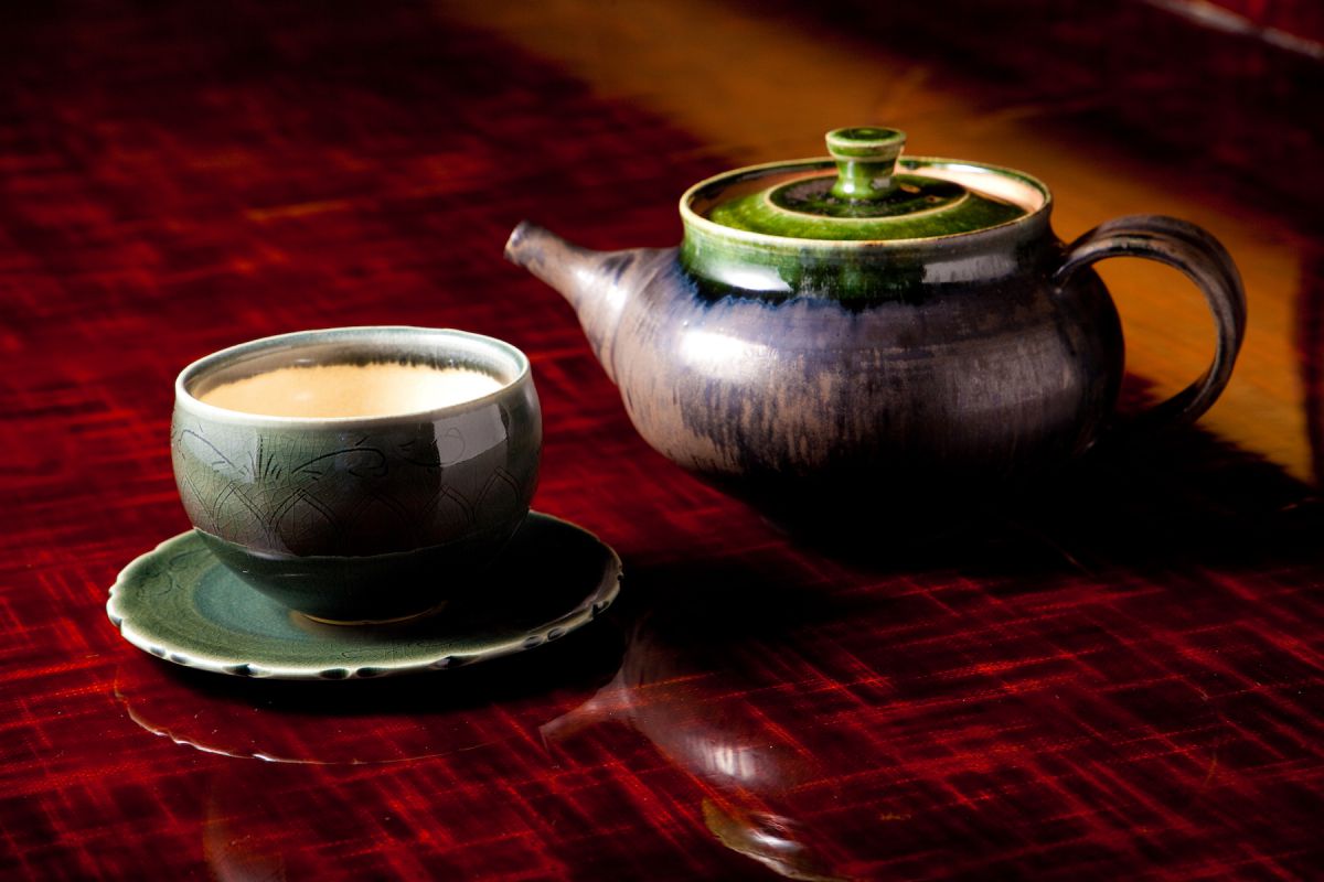 深蒸煎茶（温・冷）800円 お湯を足してもらい、３煎ほど楽しめます