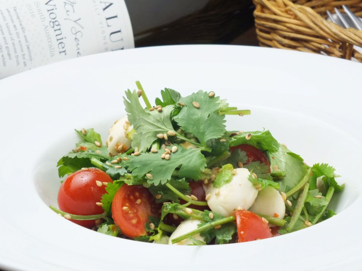 パクチーカプレーゼ　1000円