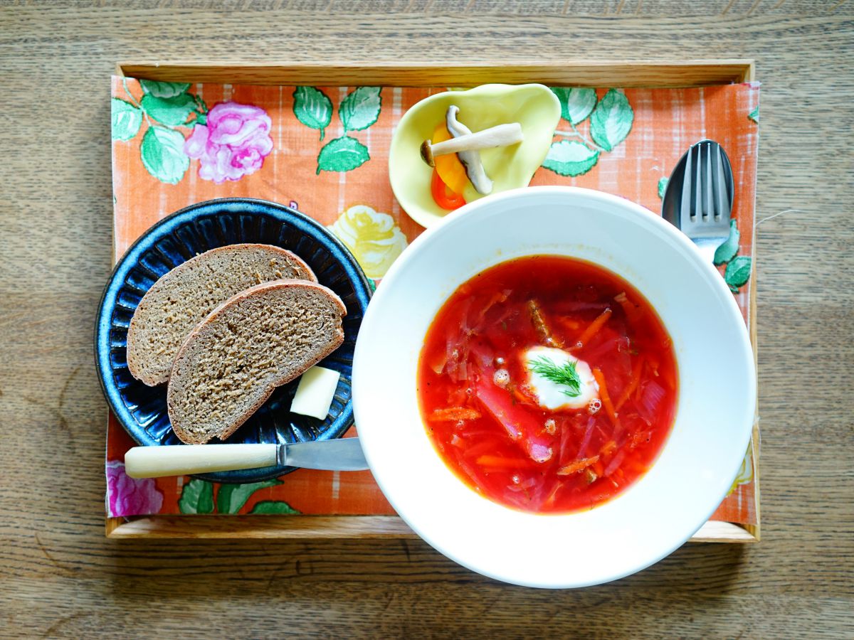 奈良でロシアを体感！本場のレシピが生きる、本格派ボルシチランチ