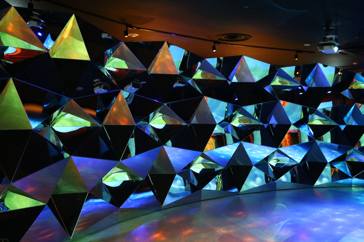 ROOM5 万華鏡がテーマ