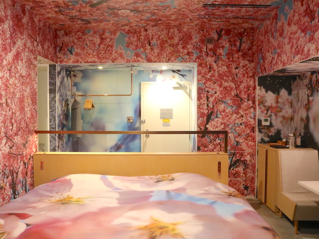 京都ステイは満開の桜のお部屋で。アーティストコラボの客室が気になる!