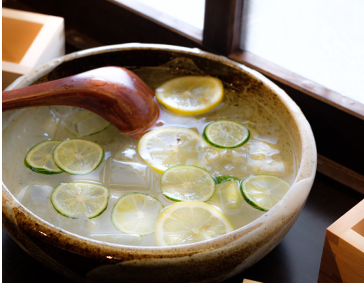 ばち割りドリンク／米と魚 酒造 米家ル