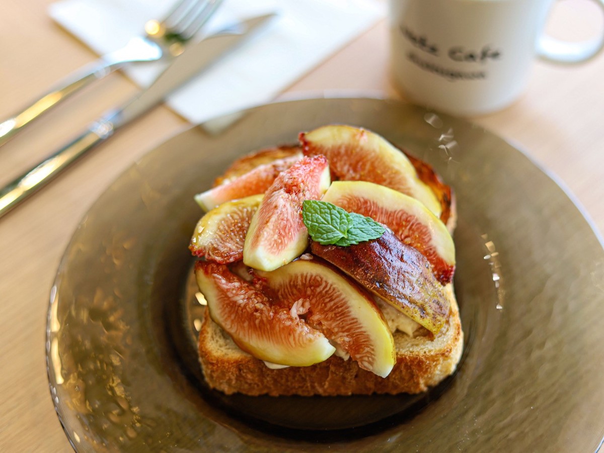 併設の概念を覆した本格カフェに入り浸る。【カフェグラマーきょん。の、あのカフェこの席】