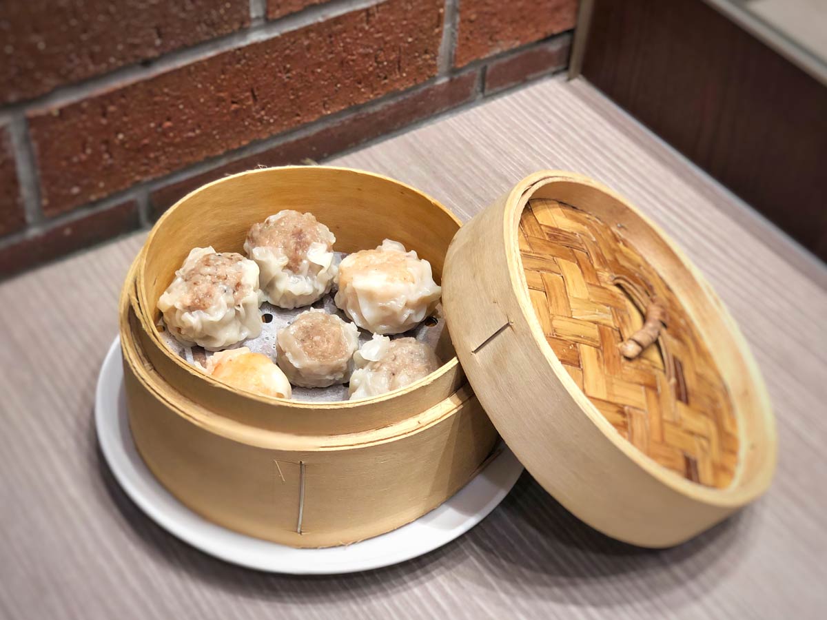 シウマイ6種盛り合わせ　800円（税込）