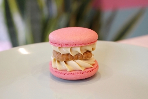 LOTUS（ビスケット入り） 400円