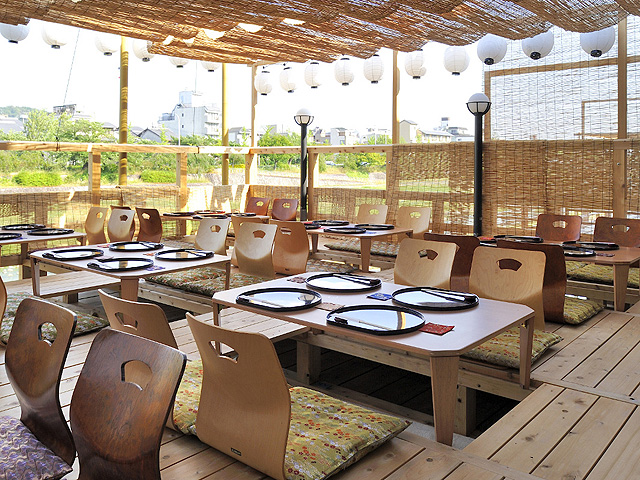 まだ間に合う！9月に予約できるカジュアル川床ランチ