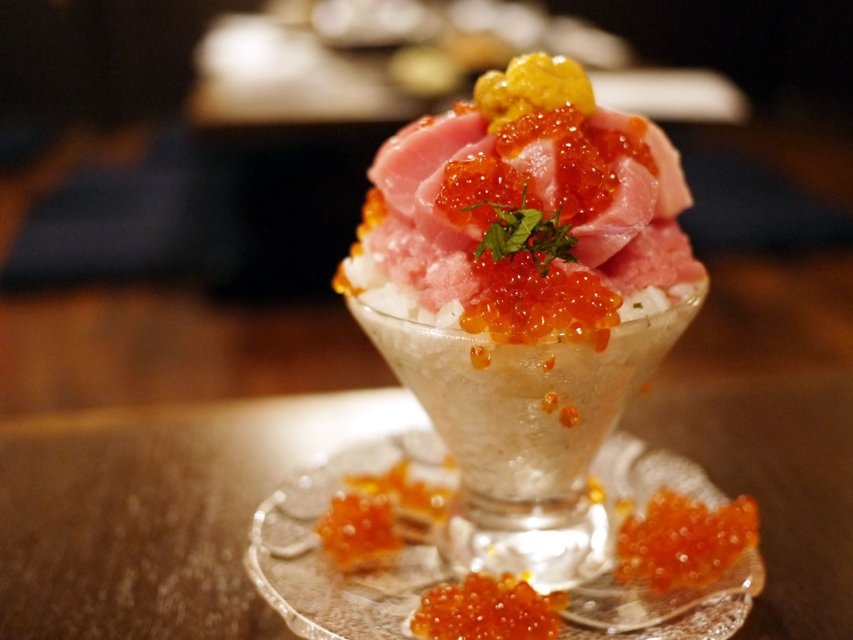まるでパフェ!?“イクラ＆雲丹＆トロ”がたっぷりの超華やかな海鮮丼