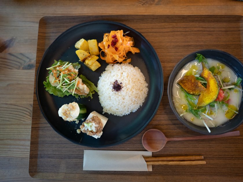 立花食堂のお昼ご飯 1300円