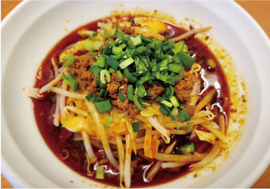 「麺処よっちゃん」の重慶汁なし坦々麺800円