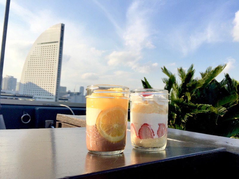 左から「ショコラオランジュ」「苺のショートケーキ」