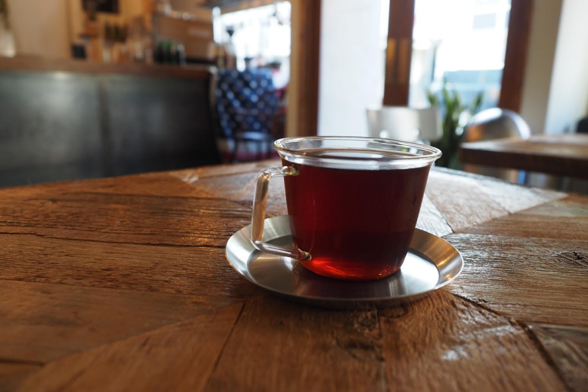 almond hostel & cafe