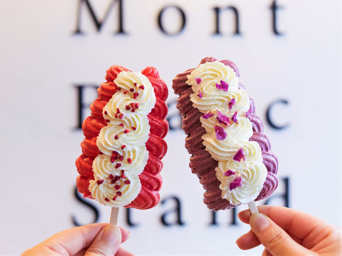 メレンゲ－Meringue Chantilly 各400円（右：バラ、左：フランボワーズ）