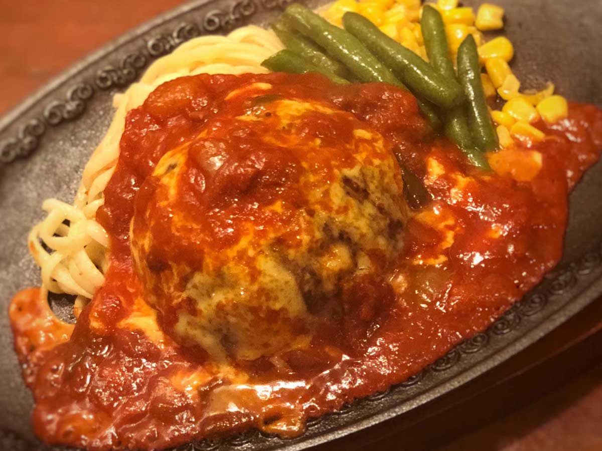 イタリア風ハンバーグ（950円税別）