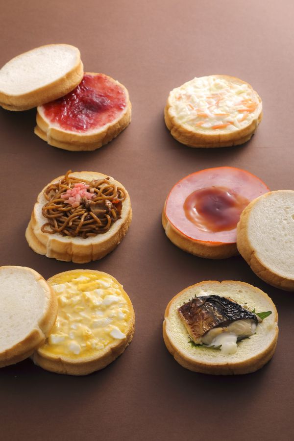 まるい食パンサンド160～270円