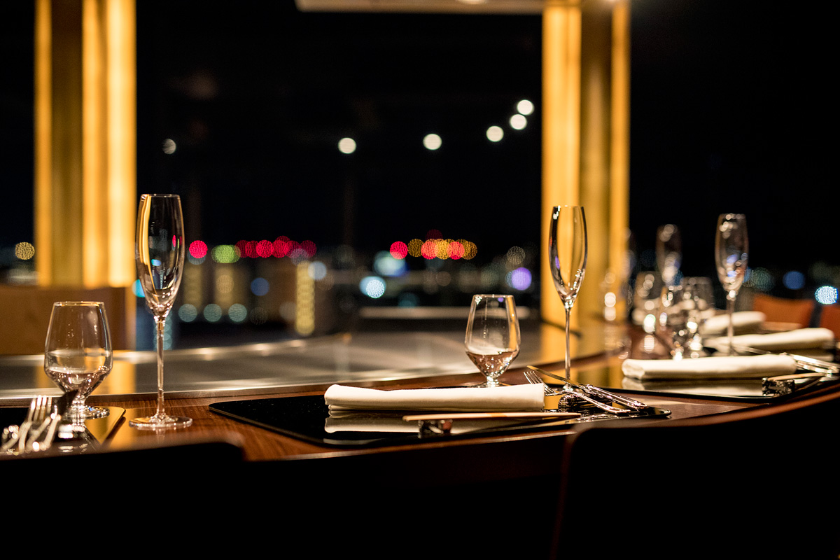 「鉄板焼Asagi」ディナーコースは1万1110円〜（税・サービス料別）