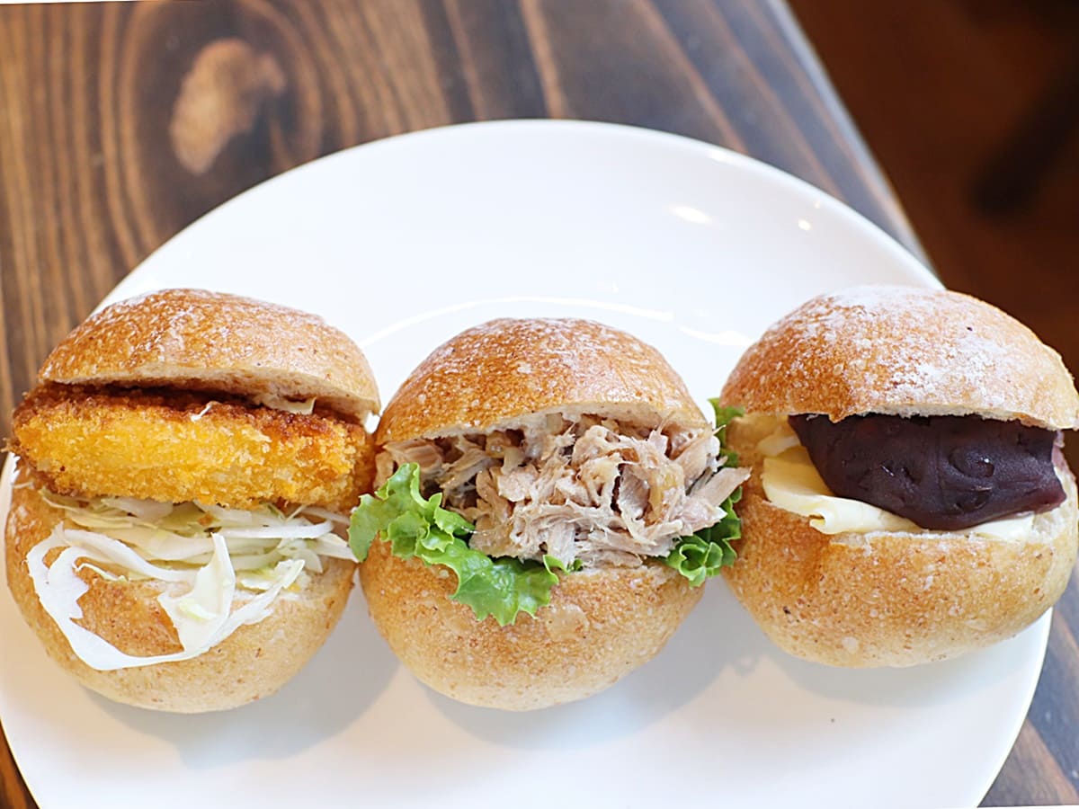 「プチトリオサンド」テイクアウト430円（税込）／イートイン437円（税込）