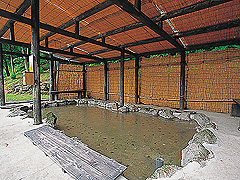 小安峡温泉には6つの無料足湯が点在