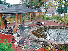 赤倉温泉街を散策しながら利用したい足湯