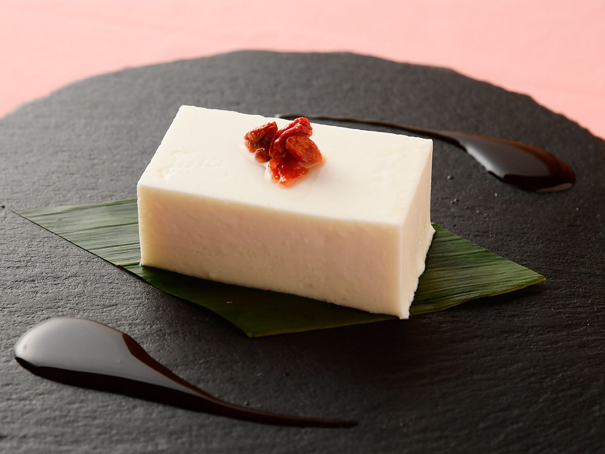 「なめらか杏仁ライチ豆腐」