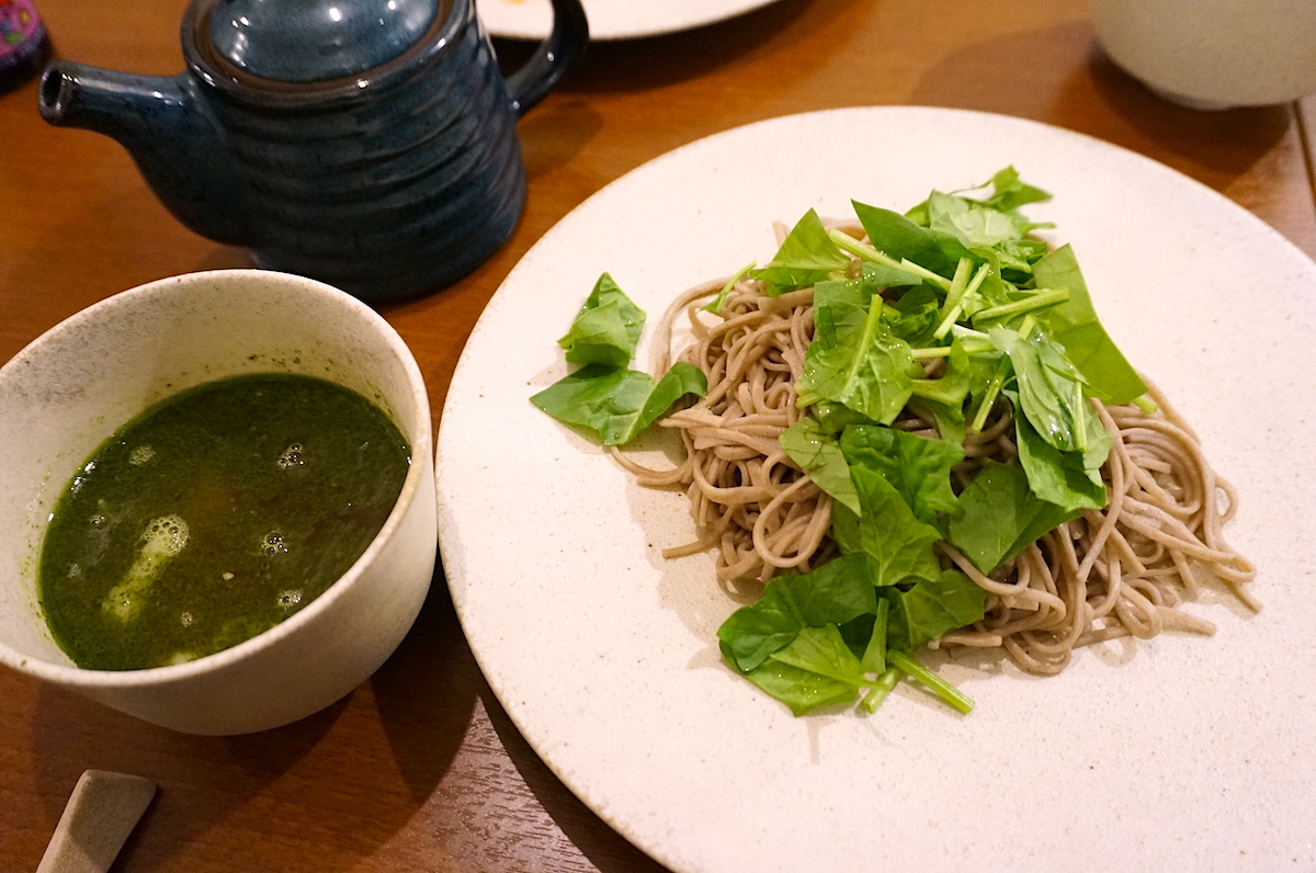 「ジェノベーゼ　ITAソバ」（税抜1480円）