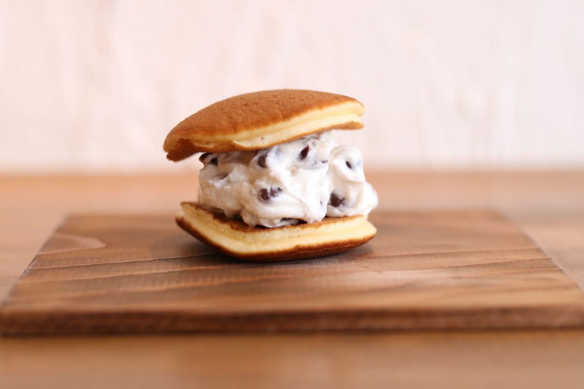 豆どら クリーム 385円（イートイン）