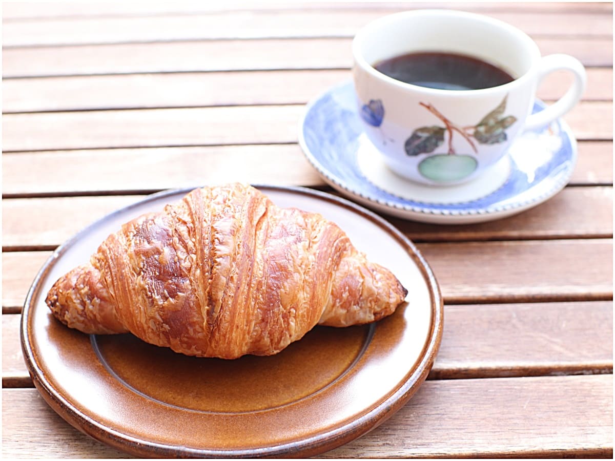 焼きたてクロワッサンが絶品！外で食べるのが気持ち良い“500円モーニング”