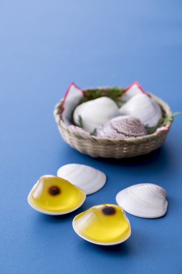 浜土産（はまづと）5個入り2350円（5－9月限定）