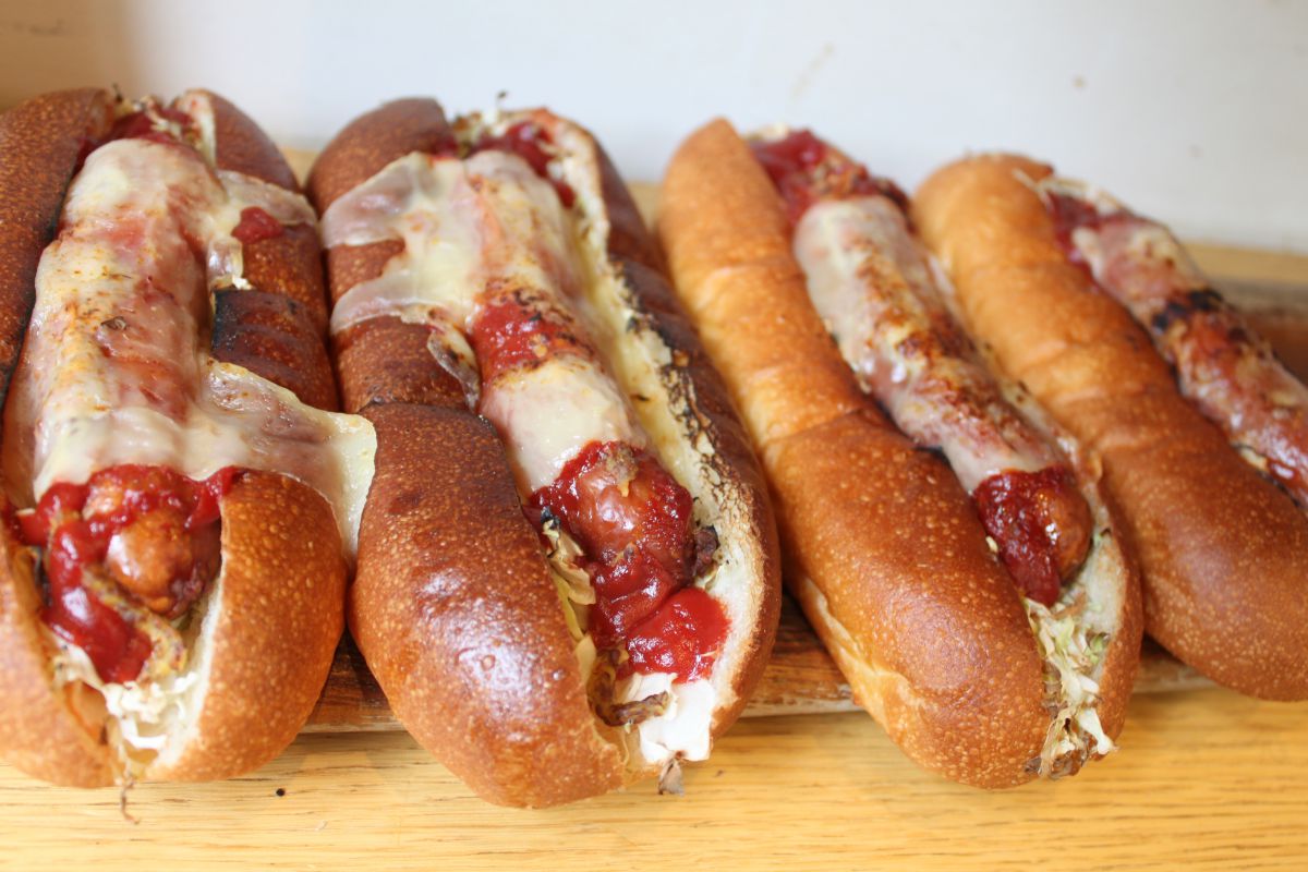 ホットドッグ 432円