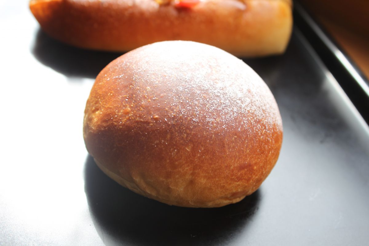 クリームパン 270円