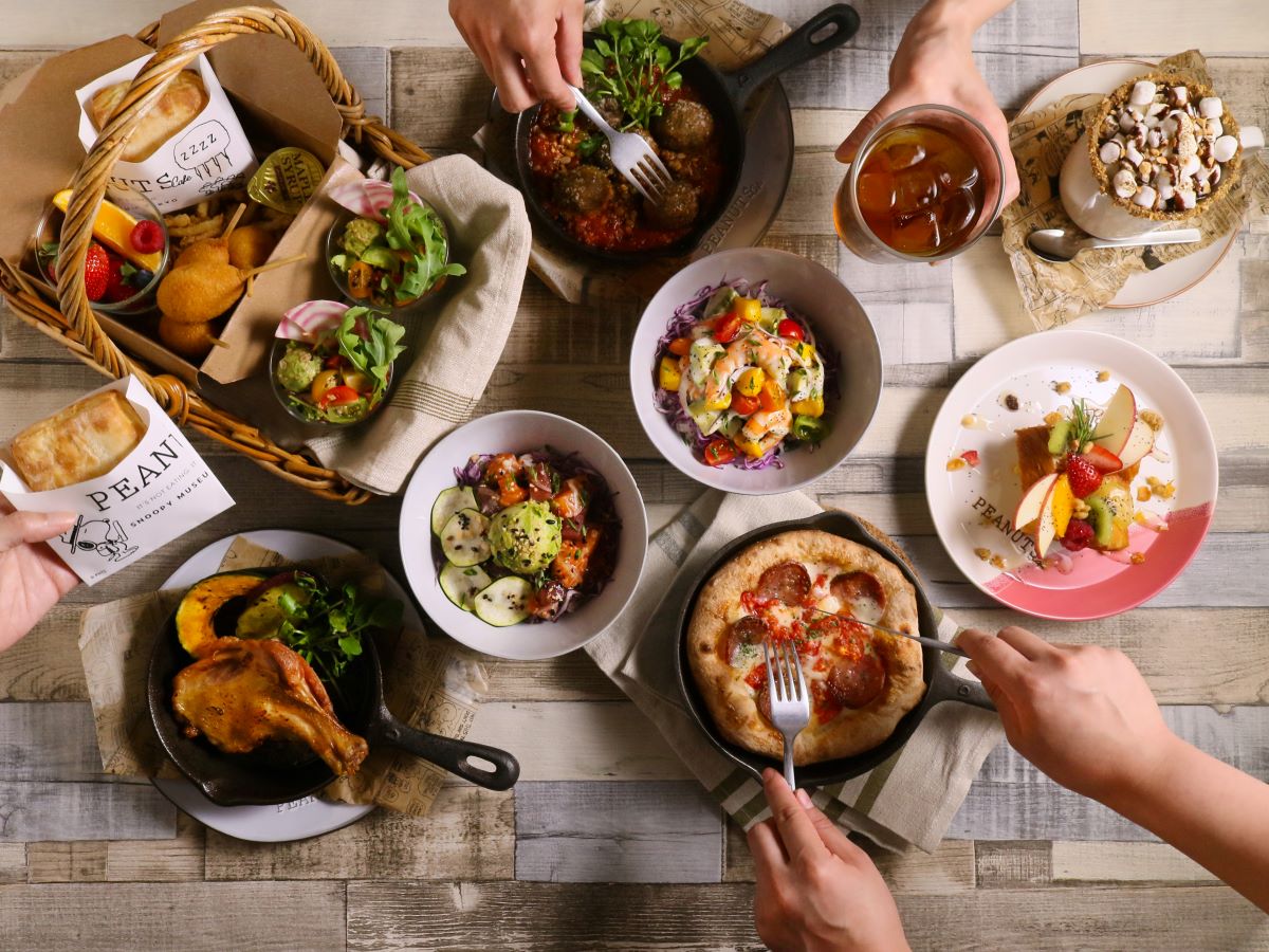 スヌーピーミュージアムのオープンに先駆け「PEANUTS　Cafe」が南町田グランベリーパークに11月13日オープン