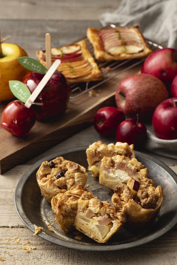 りんごのクランブル　各380円