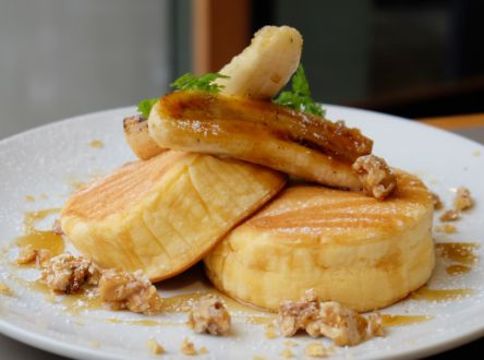 リコッタチーズパンケーキ 1350円