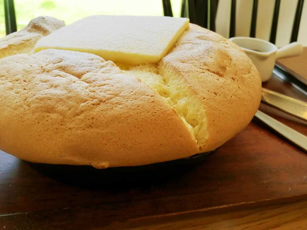 カステラパンケーキ  850円 