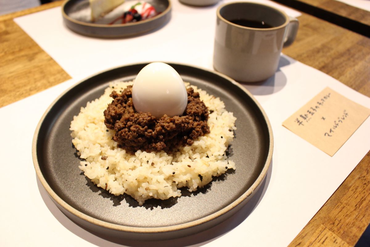 半熟玉子のキーマカレー880円（税抜）