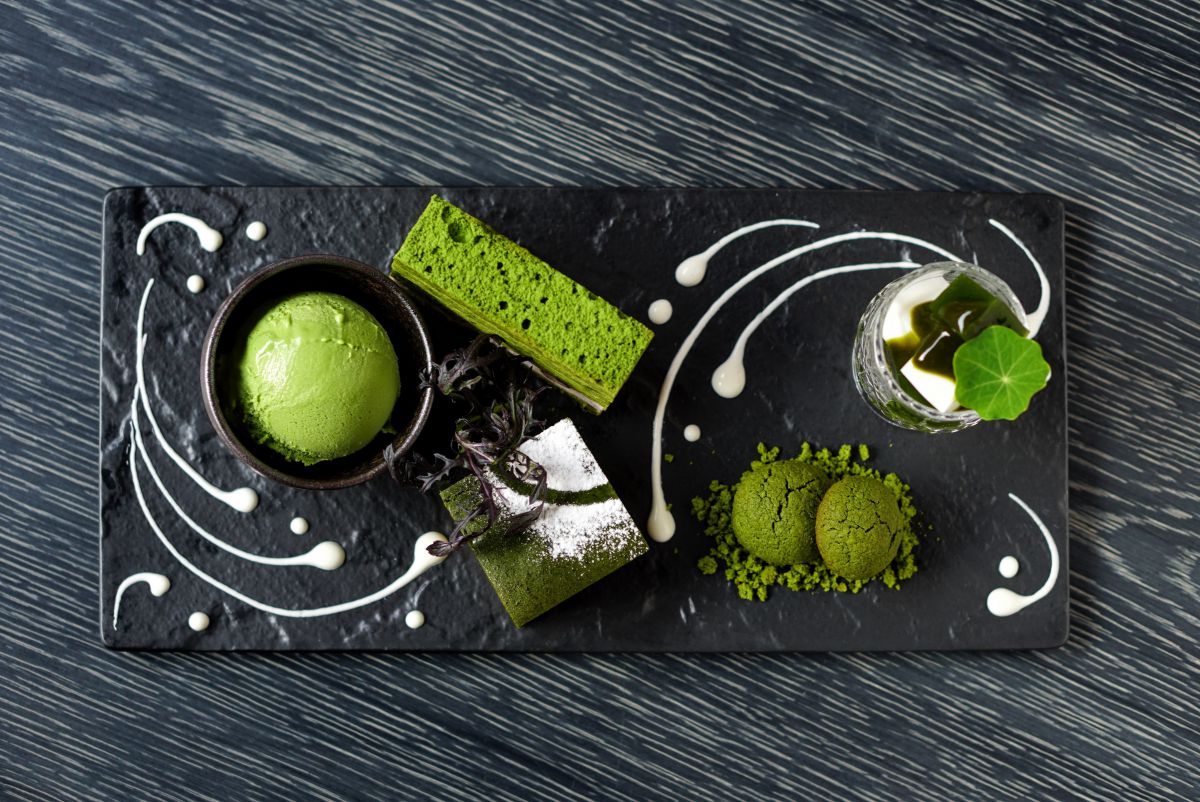 抹茶のデグリネゾン2600円 お茶付き(お抹茶、煎茶、焙じ茶、和烏龍茶、和紅茶、珈琲から選べます)