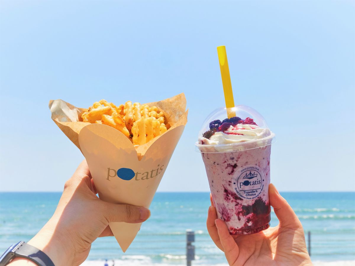 鎌倉・七里ケ浜の海岸沿い！話題のフライドポテト＆シェイク専門店へ