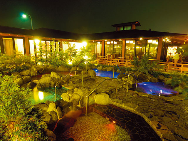 大江戸温泉物語 浦安万華郷の水着露天風呂のコーナー