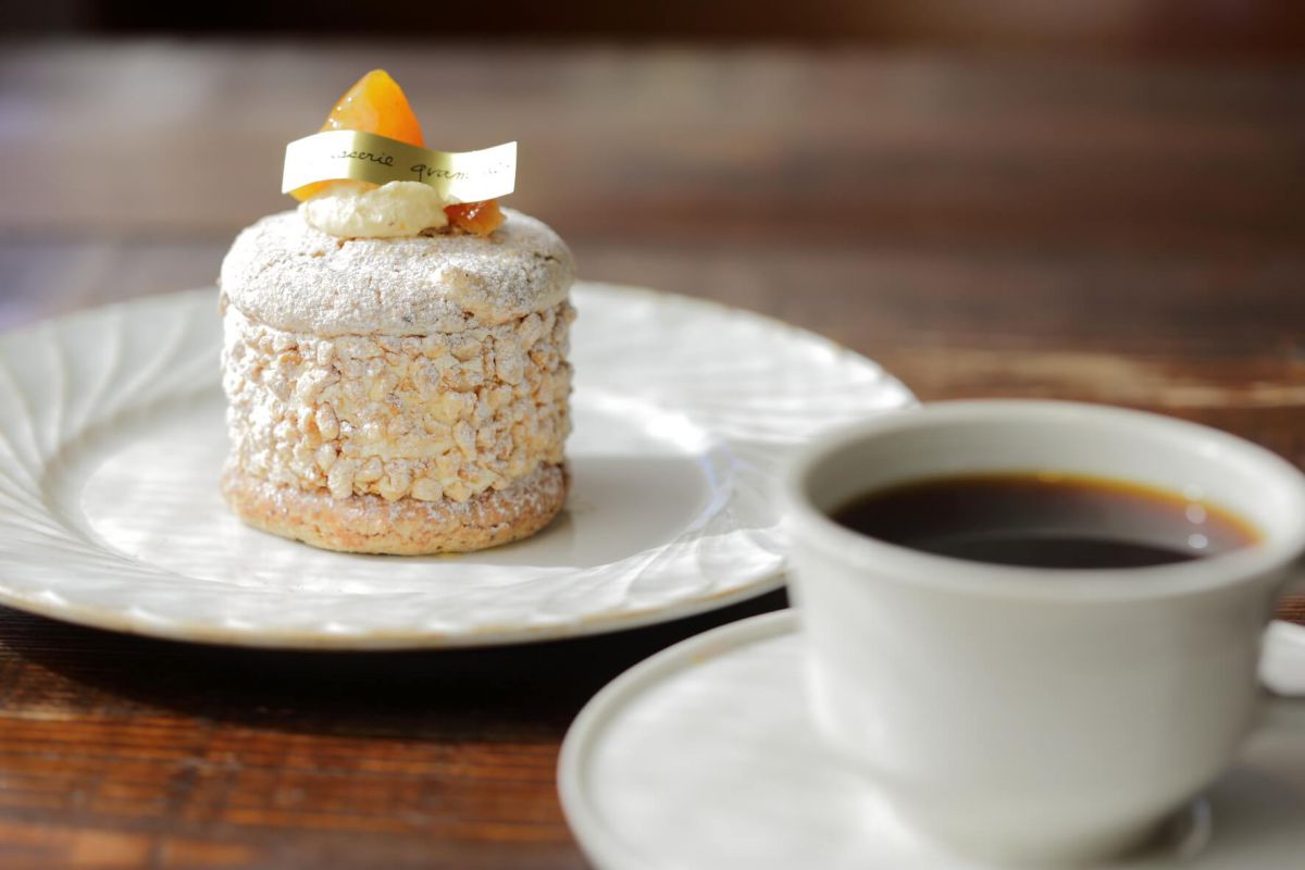 プログレ・アプリコ　600円（カフェ利用の場合は＋10円。他ケーキも同様）