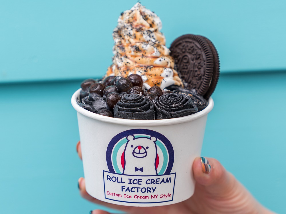 ブラックフライデーロールアイス 500円（税別）