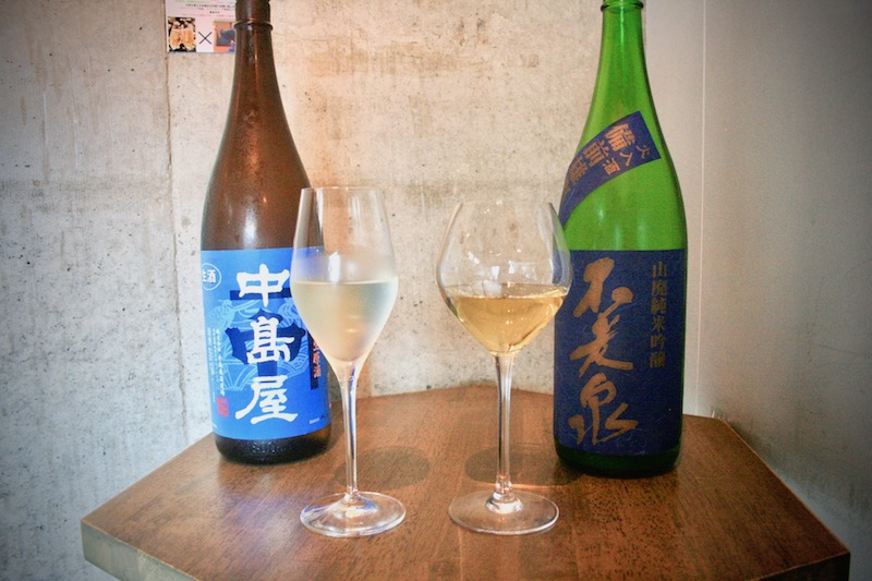 今回は特別に酒瓶もお借りしました