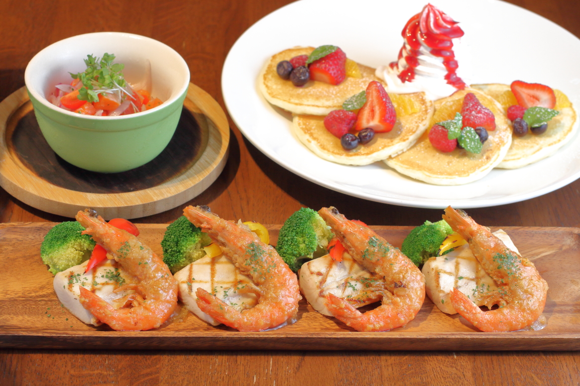 2時間飲み放題付 女子会コース 4500円（税・サービス料込）