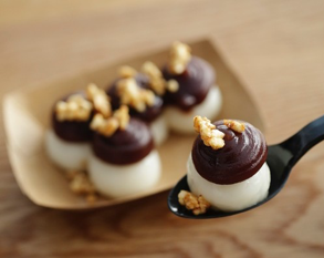 「あんペーストと白玉餅」(5個入 661円/ 3個入 441円)