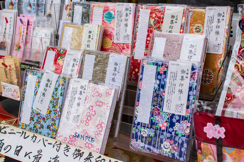 キレイで可愛いご朱印帳もたくさんあります