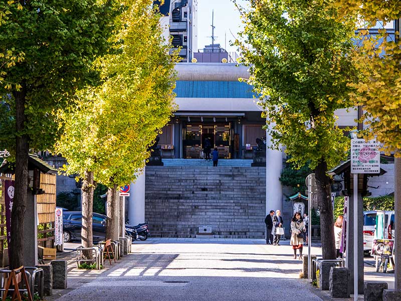 都会らしい参道