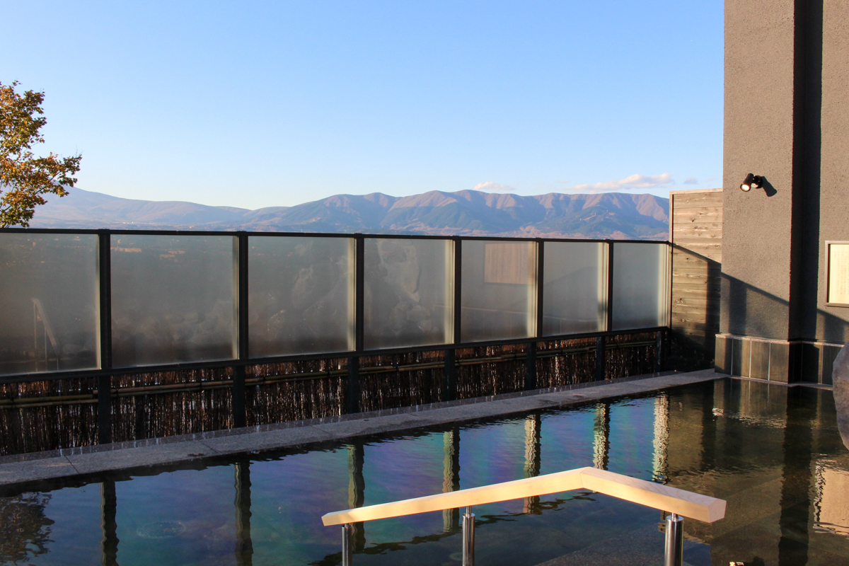 お山がたかーい