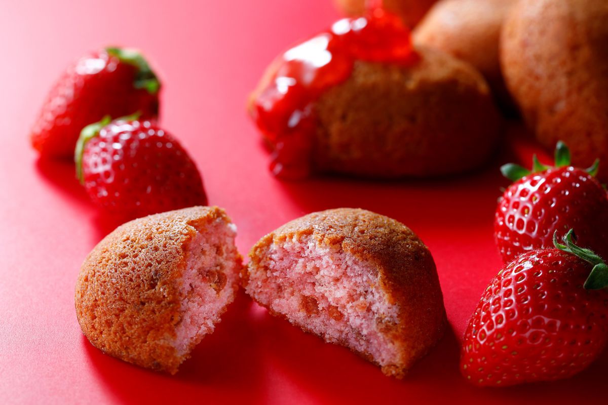 「いちごケーキ」6個入：税込1620円　8個入：税込2160円／Berry UP！